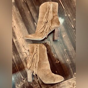 Charles By Charles David Brown Fringe Heeled Boots‎